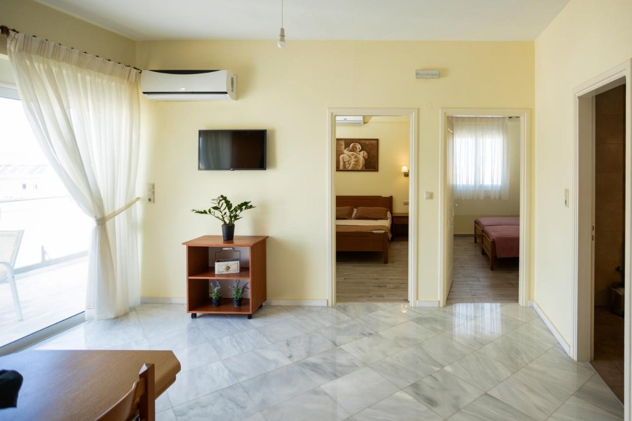 העיירה רתימנו Daisy Hotel Apartments מראה חיצוני תמונה