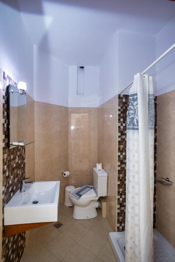 העיירה רתימנו Daisy Hotel Apartments מראה חיצוני תמונה
