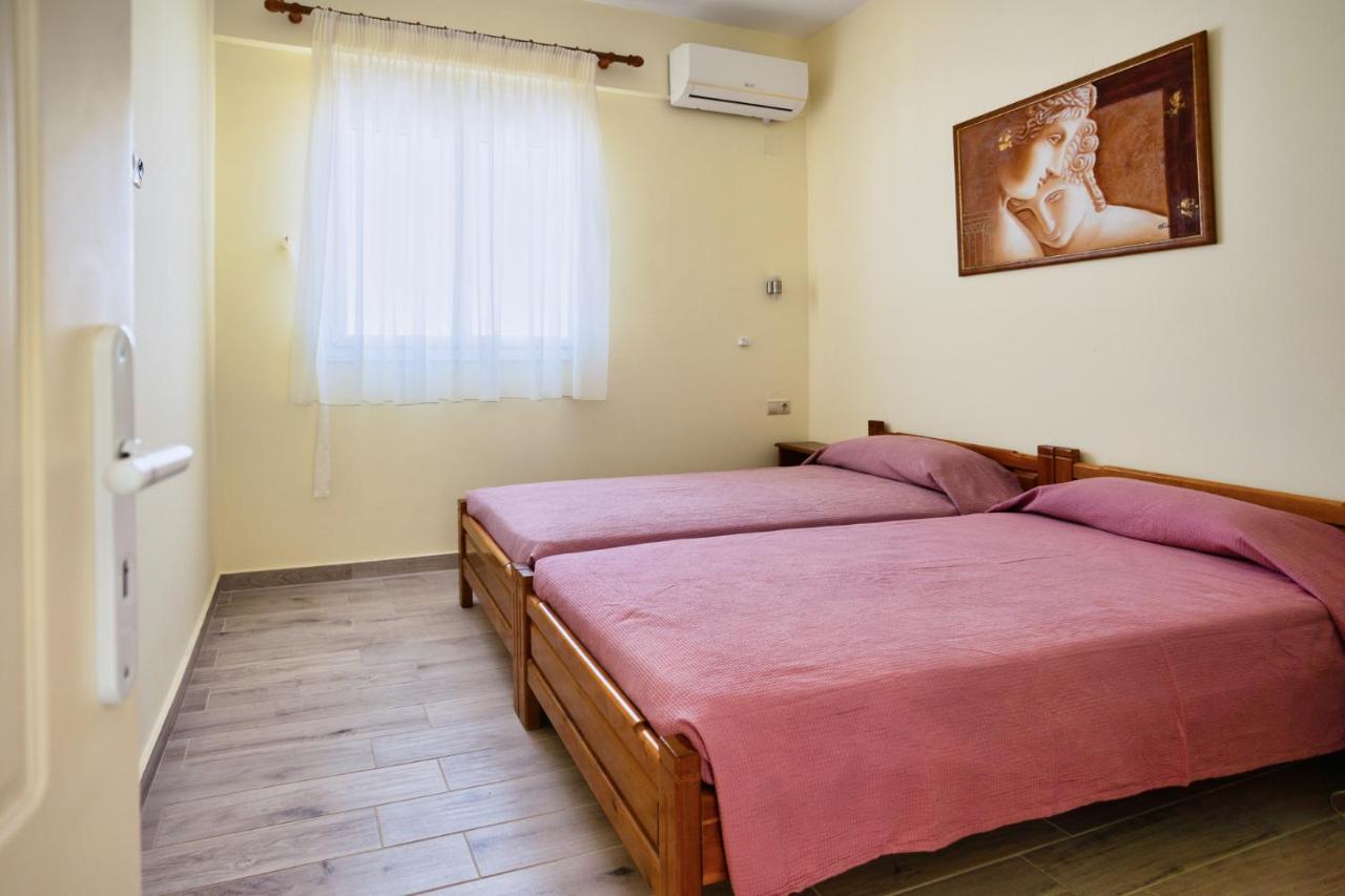 העיירה רתימנו Daisy Hotel Apartments מראה חיצוני תמונה