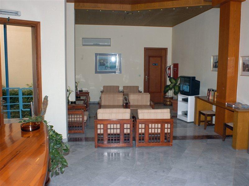 העיירה רתימנו Daisy Hotel Apartments מראה חיצוני תמונה